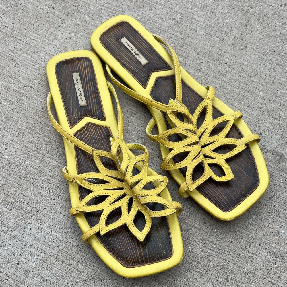 Max Studio Yellow Floral Cutout Sandals